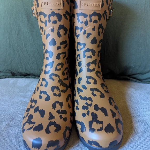 Leopard Print Women's Rain Boots - Picture 3 of 6